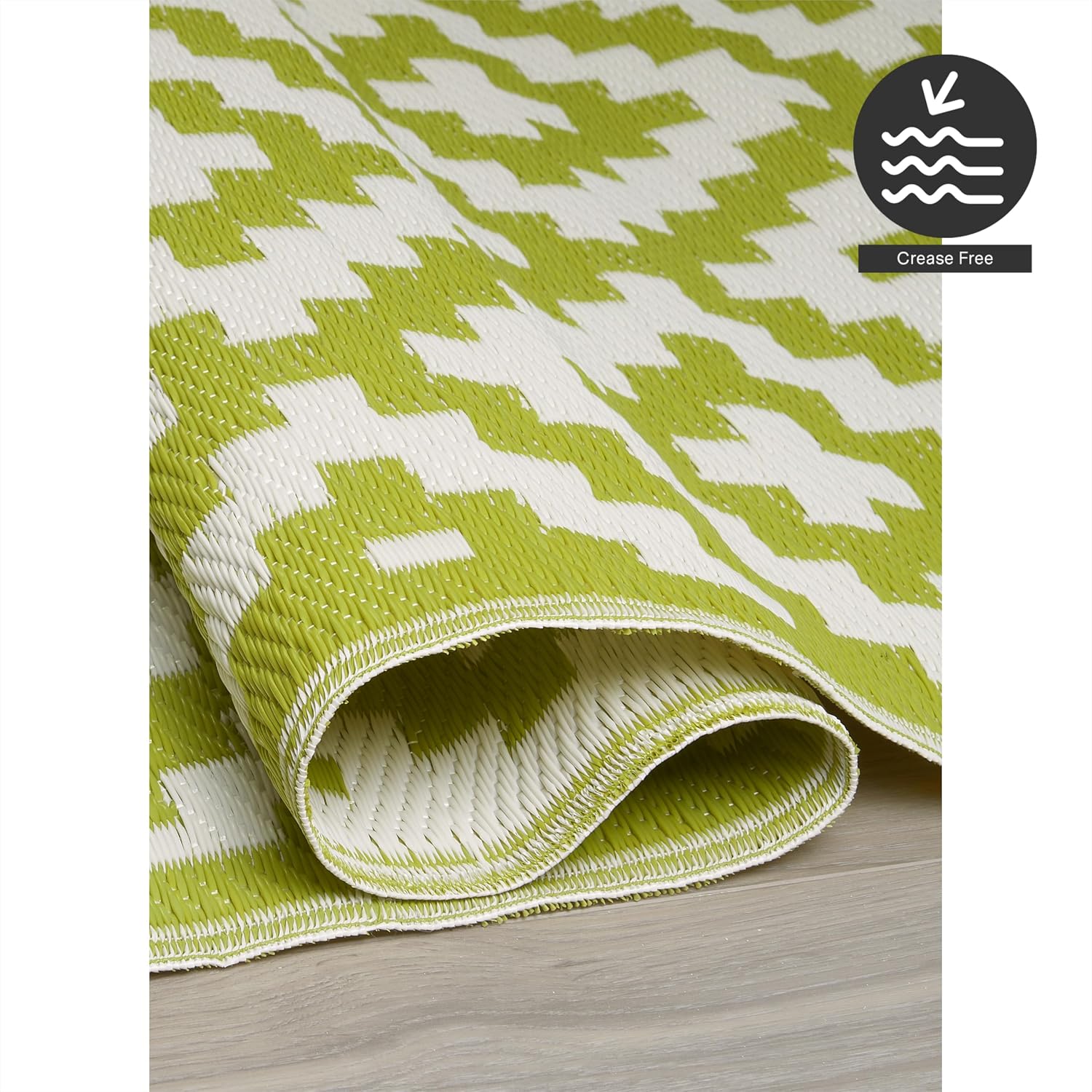 5x8 Green White Aztec Outdoor Rug