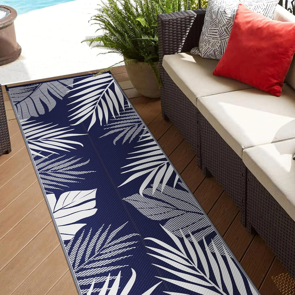2.5'x8' Navy Leaf Reversible Waterproof Outdoor Runner Rug