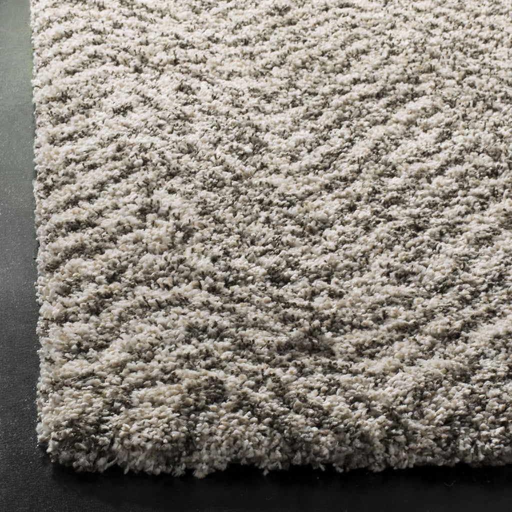 2x3 Ivory Grey Chevron Plush Accent Rug